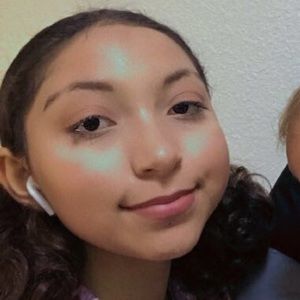 Meet your Posher, Aujanea